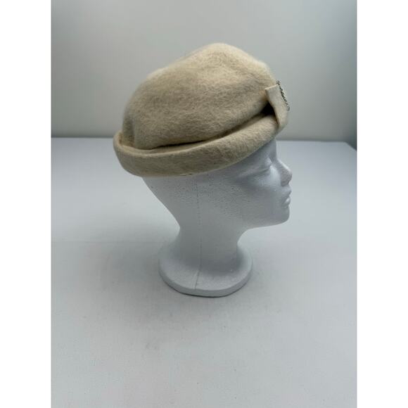 Vintage Ivory Felt Pillbox Hat with Rhinestone Bow Fields of Tulsa Est. Size 7 main image 11